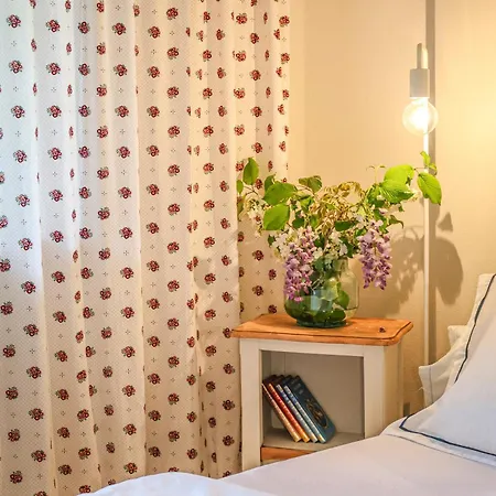 Holiday home Gite La Lande De Plain-Pied En Dordogne, Piscine *